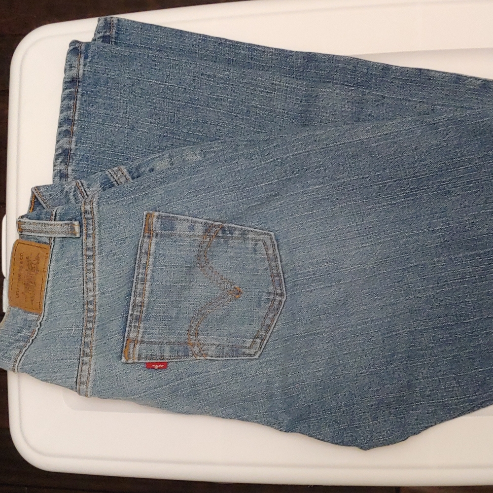 Like New! Levi's 529 Curvy Cut Jeans